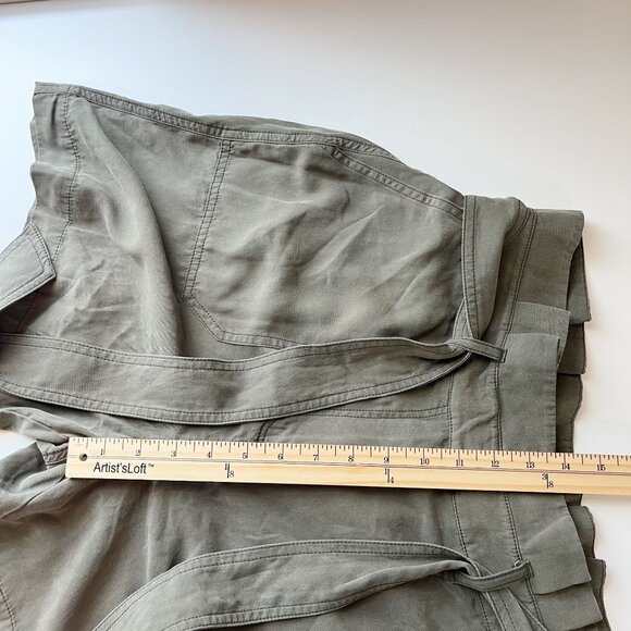 Boden Elgin Paperbag Shorts High Rise Green Lyocell Pockets - Size 8 - Picture 9 of 9